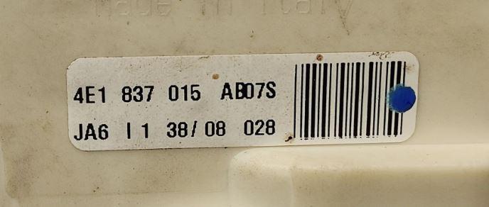 Audi A8 D3 2002-2009 sedan 4.2 V8 petrol AT 246 kW 2006  Zámok dverí predný ľavý 4E1837015 4E1837015AB