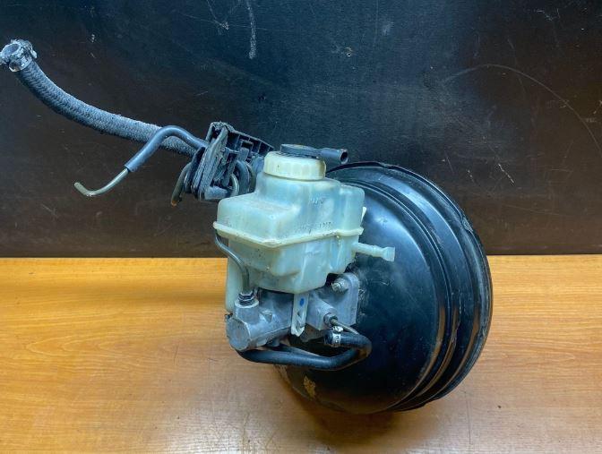 BMW 5 E39 1996-2003 sedan 3.0 D diesel 142 kW 2000  Posilňovač bŕzd LSC145T 3433 1165057