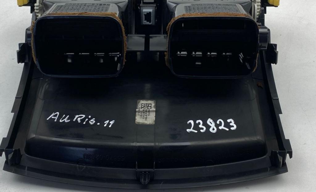 Toyota Auris I 2006-2013 hatchback 1.6 VVTI petrol MT 91 kW 2009  Mriežka kúrenia (fukár) 5567002130