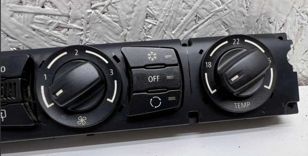 BMW 5 E60 2003-2010 sedan 3.0 petrol MT 170 kW 2003  Panel kúrenia/klimatizácie 6938548 900251530010 0011700