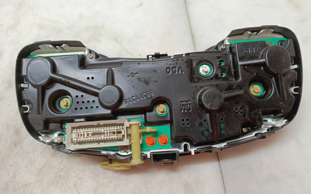 Opel Astra II 1998-2009 hatchback Prístrojová doska 96251051 24451495TK