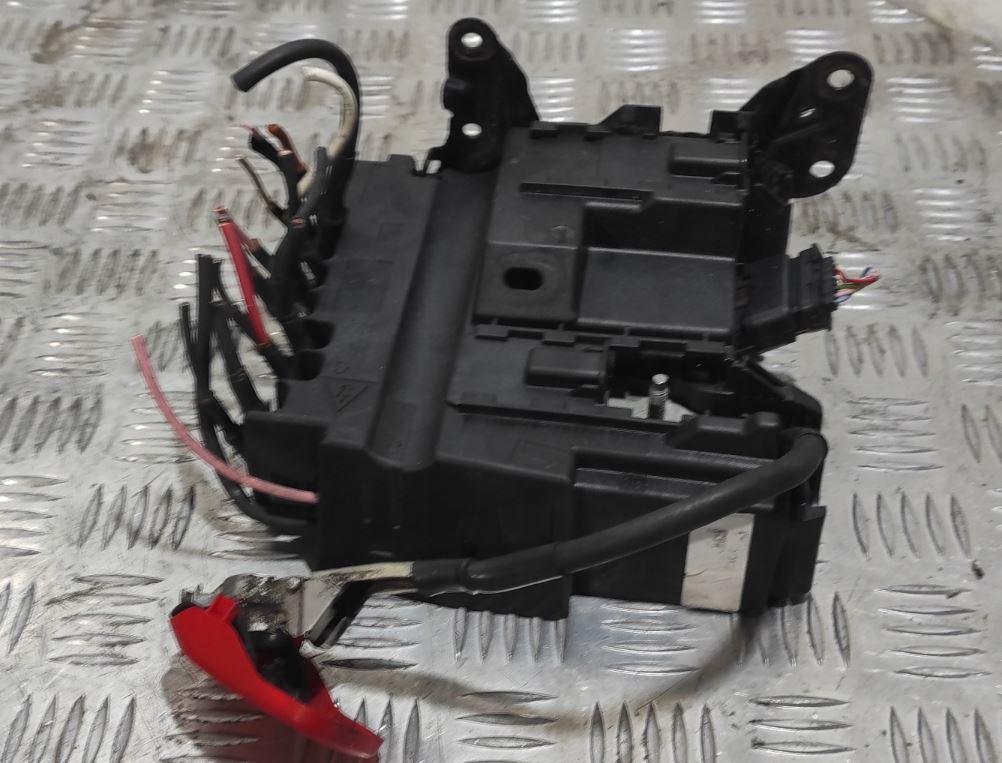 Peugeot 308 II 2013-2021 combi 2.0 E-HDI diesel MT 110 kW 2015  Modul 9675349880