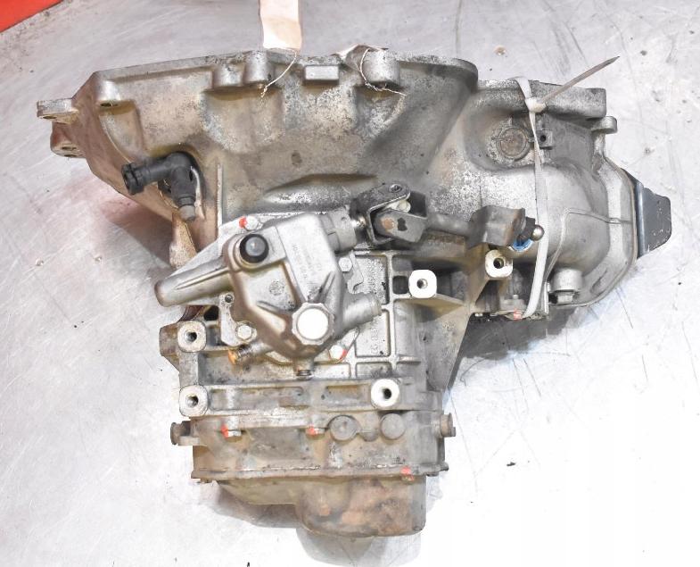 Opel Meriva A 2002-2010 hatchback 1.7 DTI diesel MT 55 kW 2005  Prevodovka manuálna F17W394