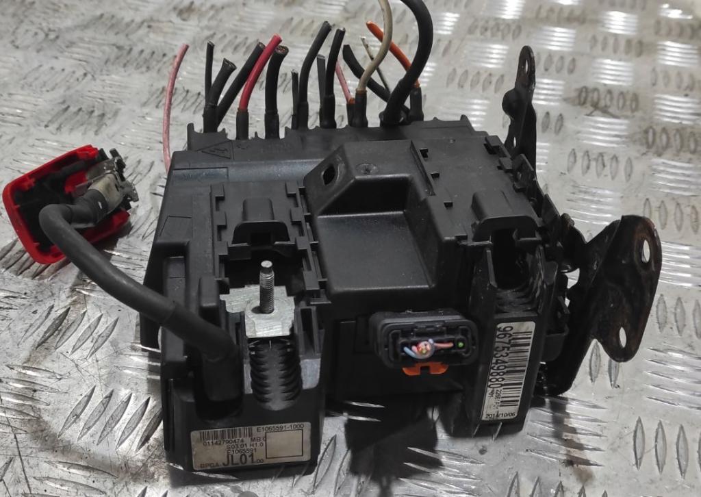 Peugeot 308 II 2013-2021 combi 2.0 E-HDI diesel MT 110 kW 2015  Modul 9675349880