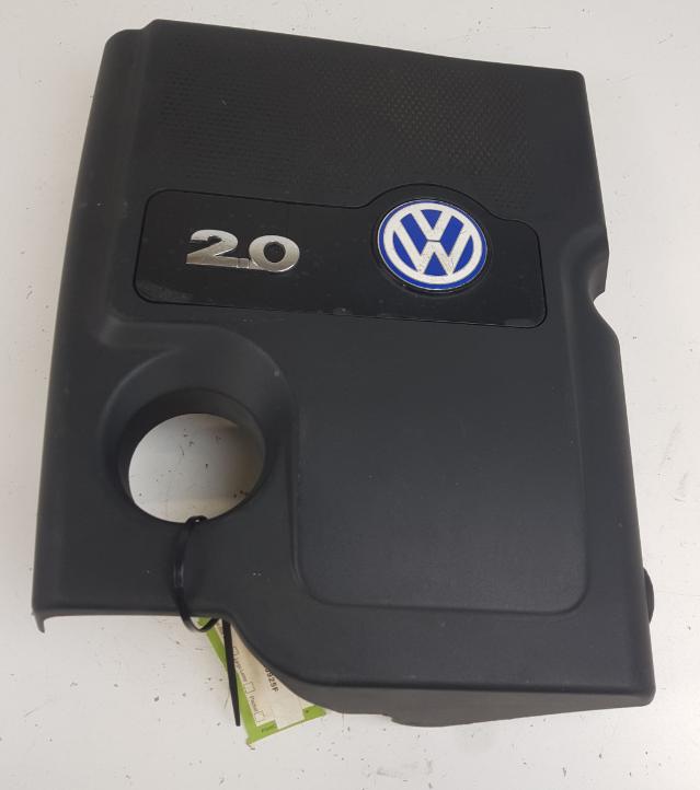 Volkswagen Passat B5 1995-2005 sedan 2.0 8v petrol MT 85 kW 2002  Kryt motora horný 06B103925F 06B103925