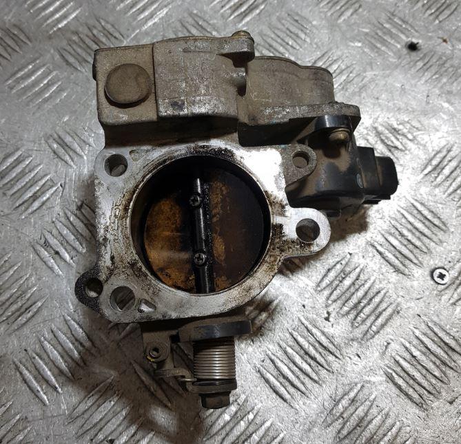 Toyota Rav4 II 2000-2005 hatchback 2.0 D4D diesel MT 85 kW 2004 Škrtiaca klapka 89672-21020