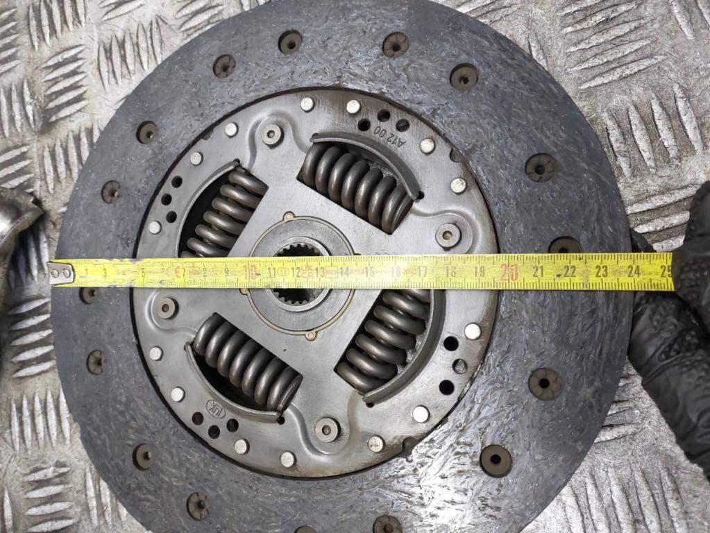 Audi A6 C6 2004-2011 combi 2.0 TDI diesel MT 100 kW 2006  Spojková sada 415024410 03G141031H