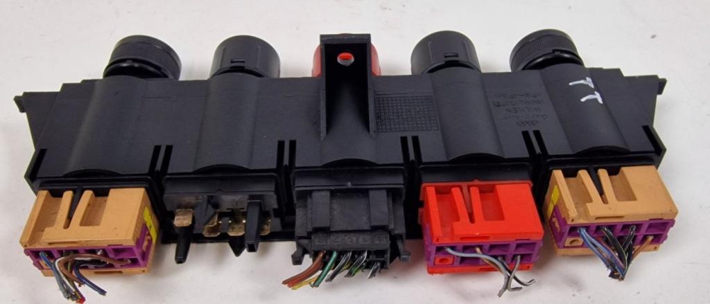 Audi TT 8N3 1998-2007 coupe   Panel kúrenia/klimatizácie 8N0941567B