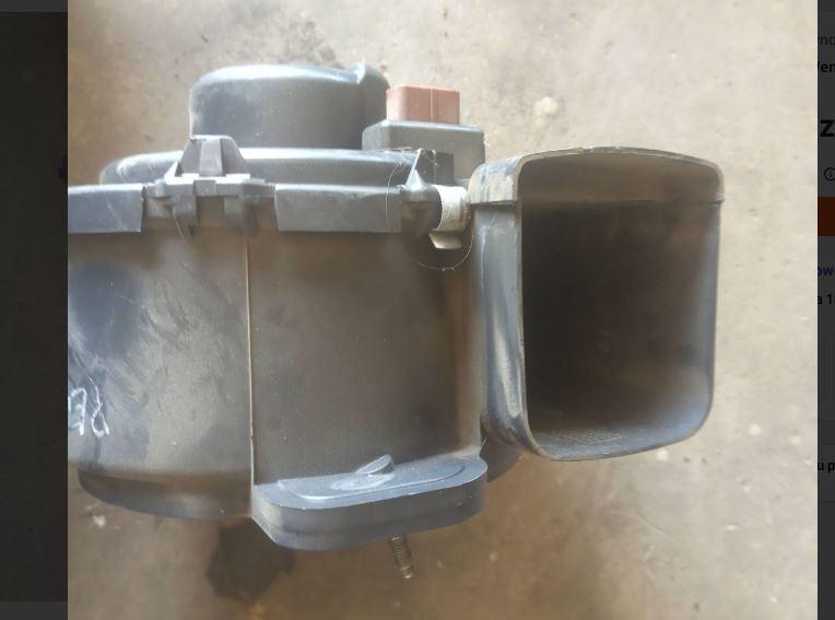 Citroen Saxo hatchback 1.1 8v petrol MT 44 kW 2002  Radiátor kúrenia 9627941680