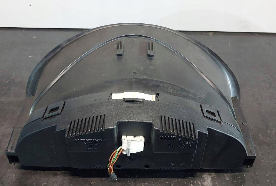 Mercedes C W203 2000-2007 sedan 2.2 CDI diesel AT 105 kW 2001  Prístrojová doska A2035401347