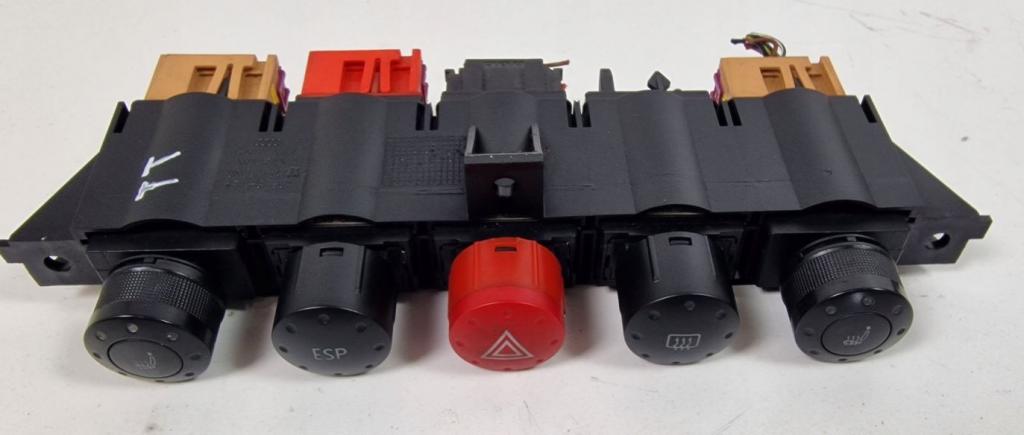 Audi TT 8N3 1998-2007 coupe   Panel kúrenia/klimatizácie 8N0941567B