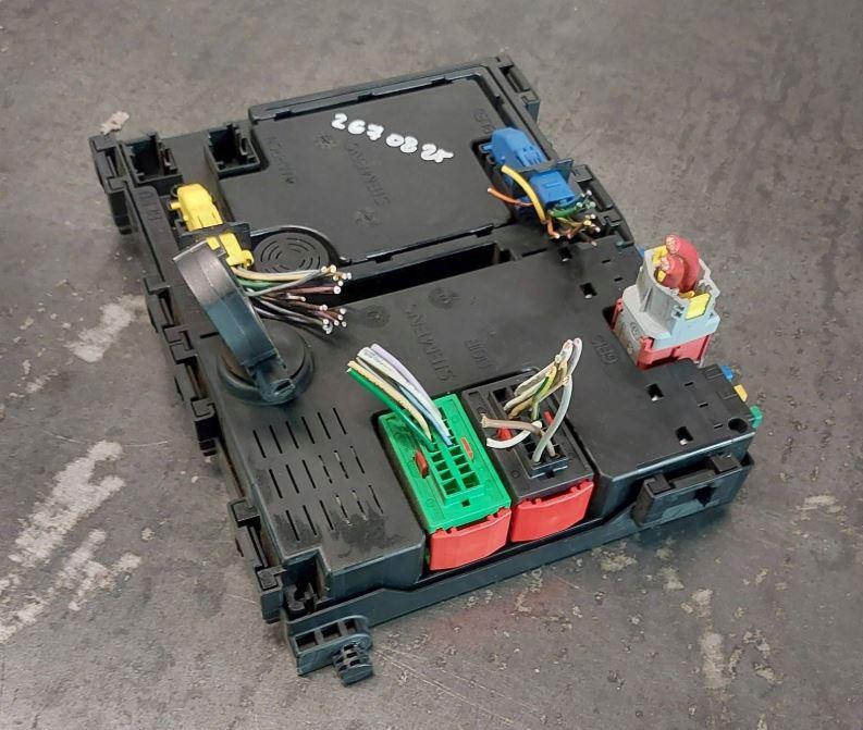 Peugeot 206 hatchback 1.6 16v petrol MT 80 kW 2001 Modul BSI 9626460880