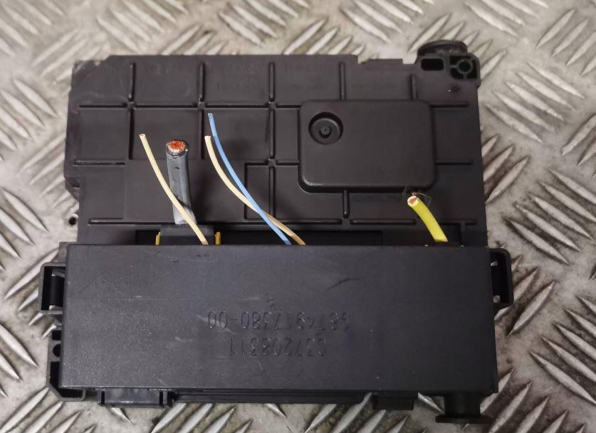 Peugeot 508 2010-2018 sedan 1.6 HDI diesel AT 88 kW 2017  Poistková skrinka 9674922080