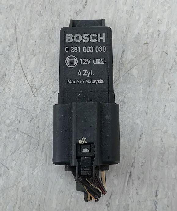 Honda Fr-v hatchback 2.2 I-CTDI diesel 103 kW 2007  Relé 0281003030