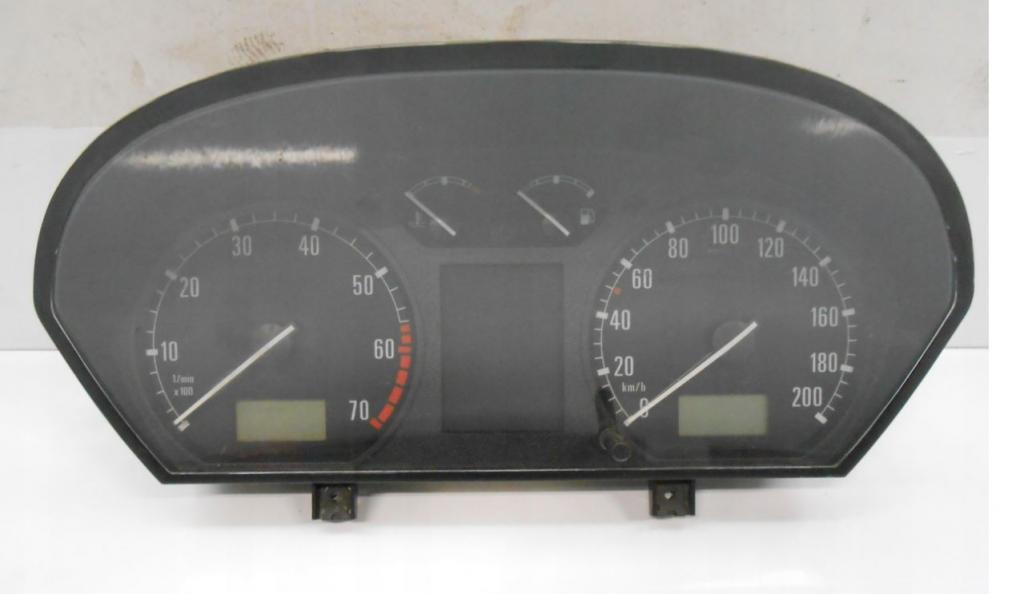 Skoda Fabia I 1999-2007 hatchback 1.4 petrol MT 44 kW 2002  Prístrojová doska 6Y1919860C