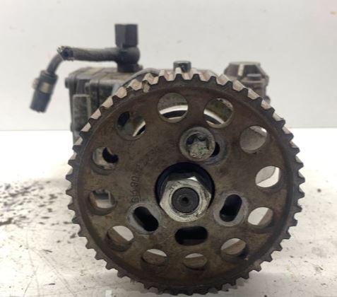 Opel Astra II 1998-2009 hatchback 1.7 DTL diesel MT 50 kW 1998  Vstrekovacie čerpadlo 0470004003 223015 90572504