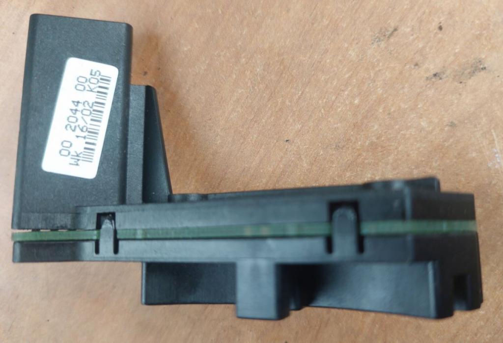 Audi A4 B6 2000-2004 sedan 1.6 8v petrol ALZ MT 75 kW 2003  Snímač ulhu natočenia volantu 00204400