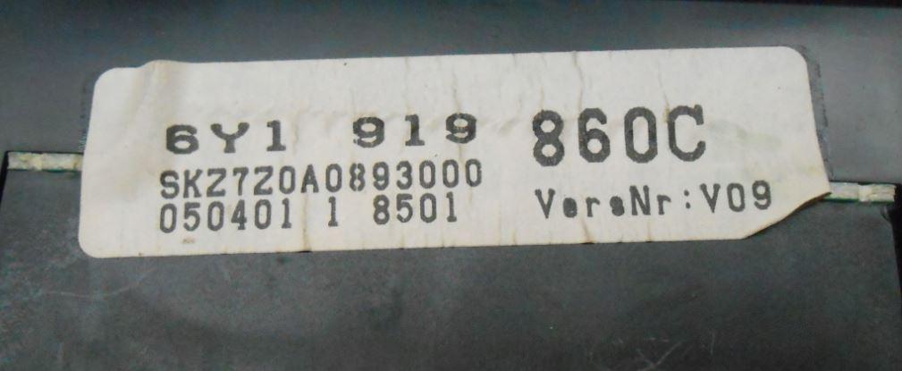 Skoda Fabia I 1999-2007 hatchback 1.4 petrol MT 44 kW 2002  Prístrojová doska 6Y1919860C