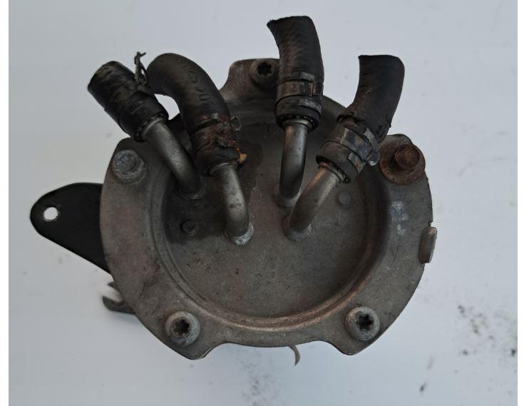 Volkswagen Golf V 2003-2009 hatchback 1.9 TDI diesel MT 77 kW 2003  Obal palivového filtra 1K0127400K