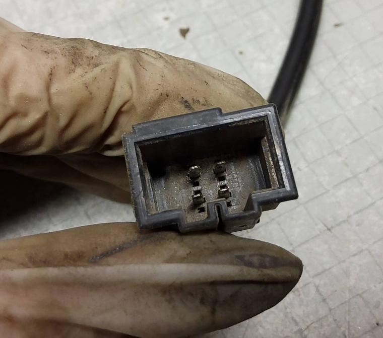 Volkswagen Caddy III 2K 2003-2020 hatchback 1.9 TDI diesel MT 77 kW 2010  Zámok 2K0827426C