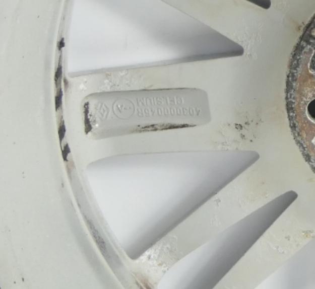 Renault Laguna III 2007-2015 R18 5X114,3 7,5XJ18 ET47 Hliníkový disk 403000045R