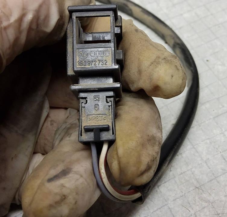 Volkswagen Caddy III 2K 2003-2020 hatchback 1.9 TDI diesel MT 77 kW 2010  Zámok 2K0827426C