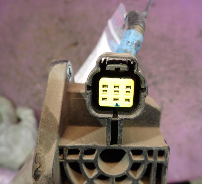 Kia K2500 2.5 TCI diesel 69 kW 2007  Potenciometer plynového pedálu 1029-0005