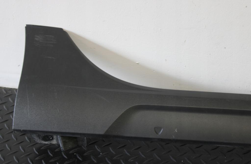 Seat Arona 2017-  Prah pravý 6F9853852