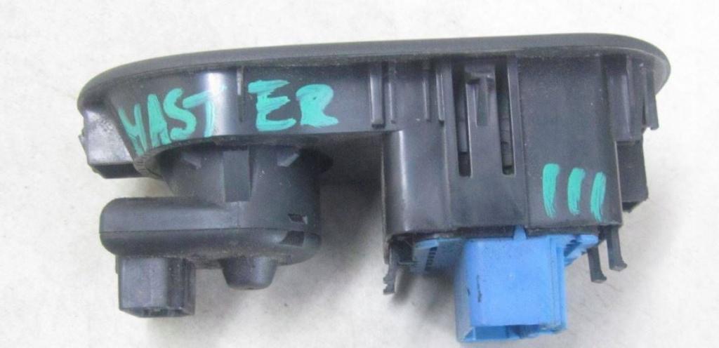 Renault Master III 2010-2019 hatchback 2.3 DCI diesel MT 74 kW 2014  Prepínač ovládania okna predný ľavý 8200002442B