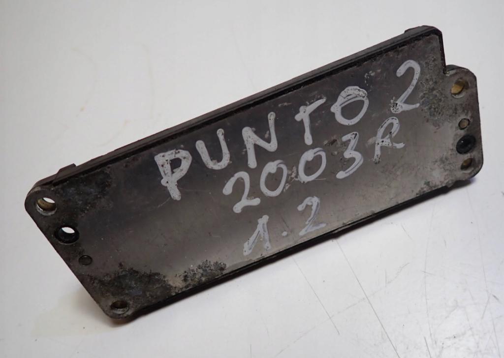 Fiat Punto II 1999-2010 hatchback 1.2 petrol MT 44 kW 2003  Riadiaca jednotka motora 55187377