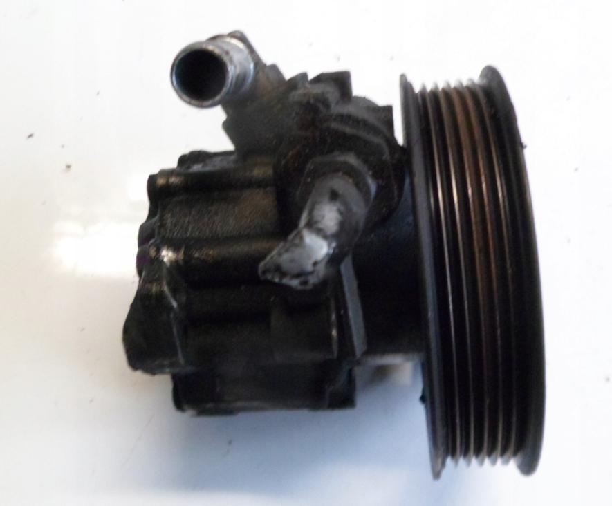 Saab 9-3 II 2002-2012 sedan 1.9 TID diesel MT 110 kW 2007  Servočerpadlo 32746698 7690955126