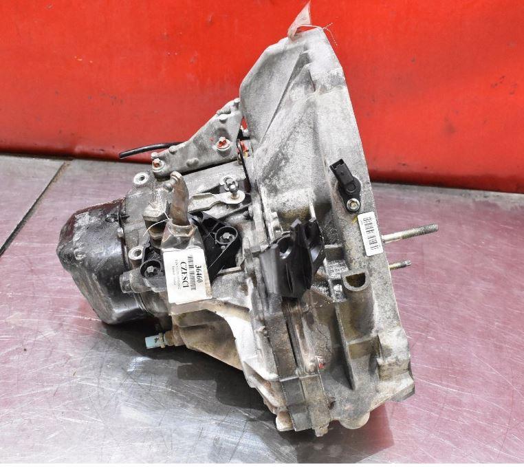 Renault Clio III 2005-2012 hatchback 1.4 16v petrol K4J780 MT 72 kW 2007  Prevodovka manuálna JH3129