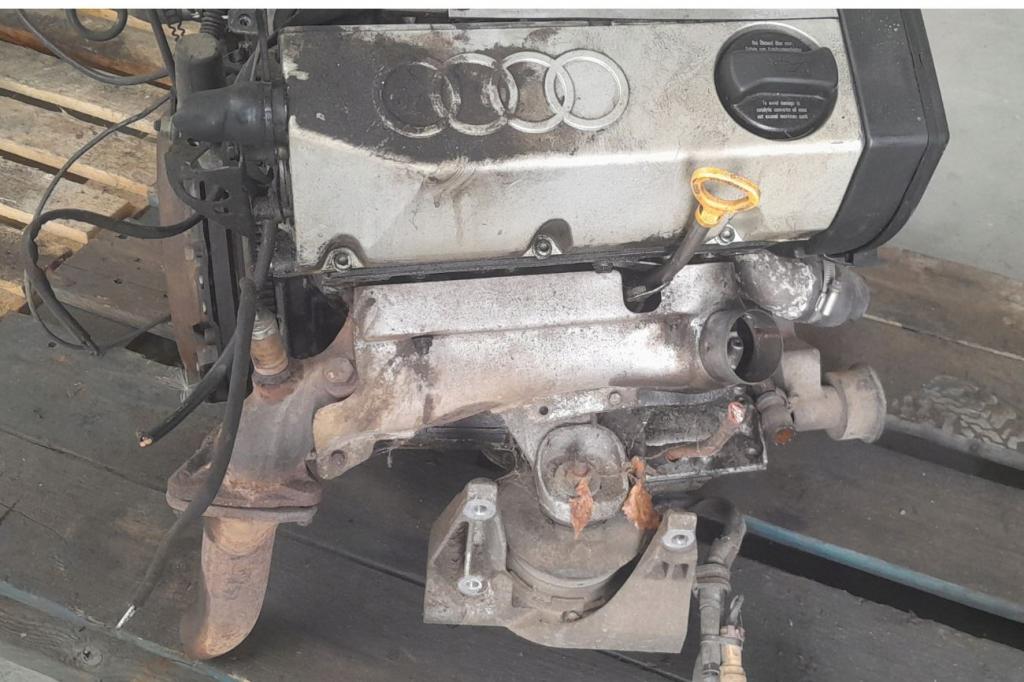 Audi 100 C4 1991-1994 sedan 2.0 8v petrol MT 85 kW 1993  Motor benzín ABC
