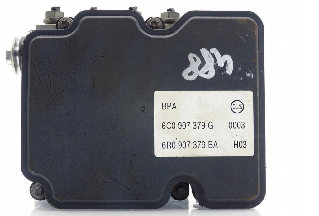 Skoda Fabia III 2014- hatchback 1.0 TSI petrol MT 81 kW 2018  Pumpa ABS 6C0614517G 6R0907379BA