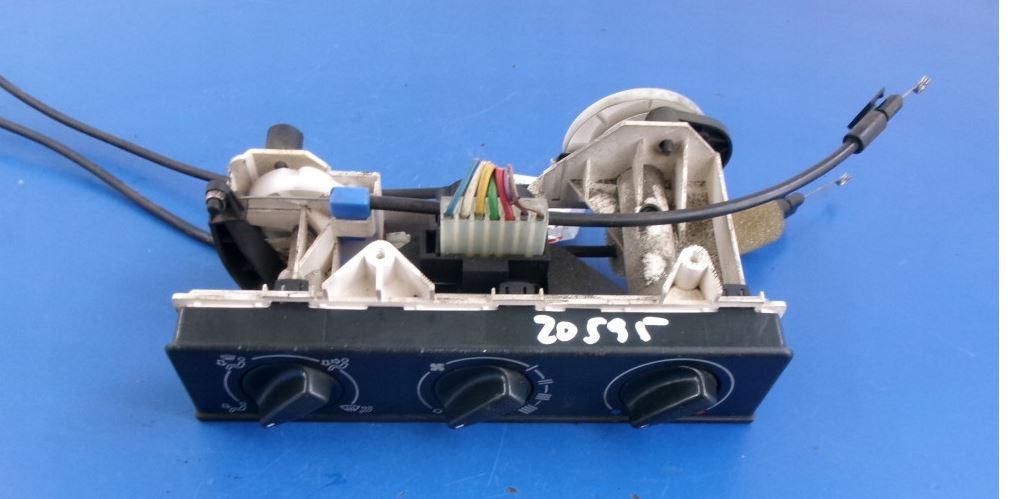 Skoda Felicia hatchback   Panel kúrenia/klimatizácie