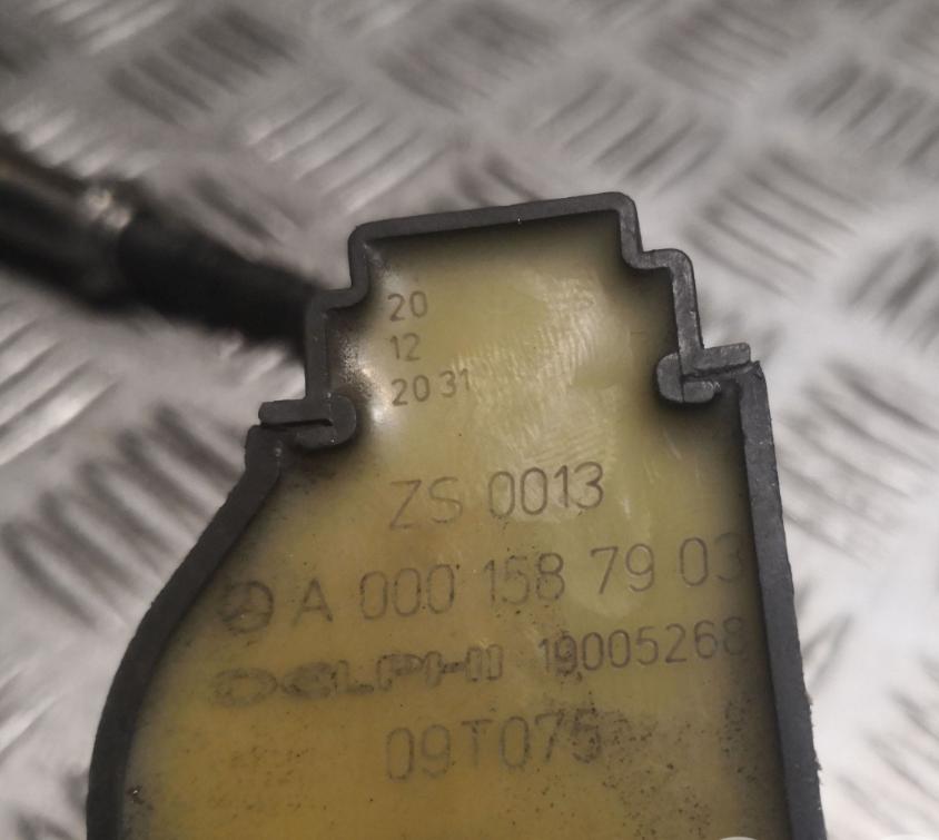 Mercedes E W212 2009-2016 sedan 3.5 215 kW 2009 Zapaľovacia cievka A0001587903 19005268