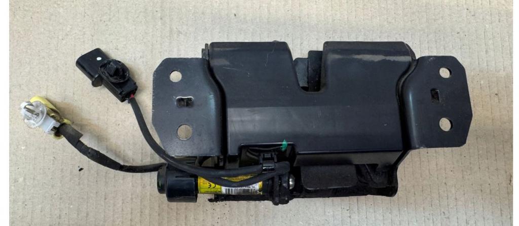 Hyundai Tucson III 2015-2021 TL suv   Zámok prednej kapoty