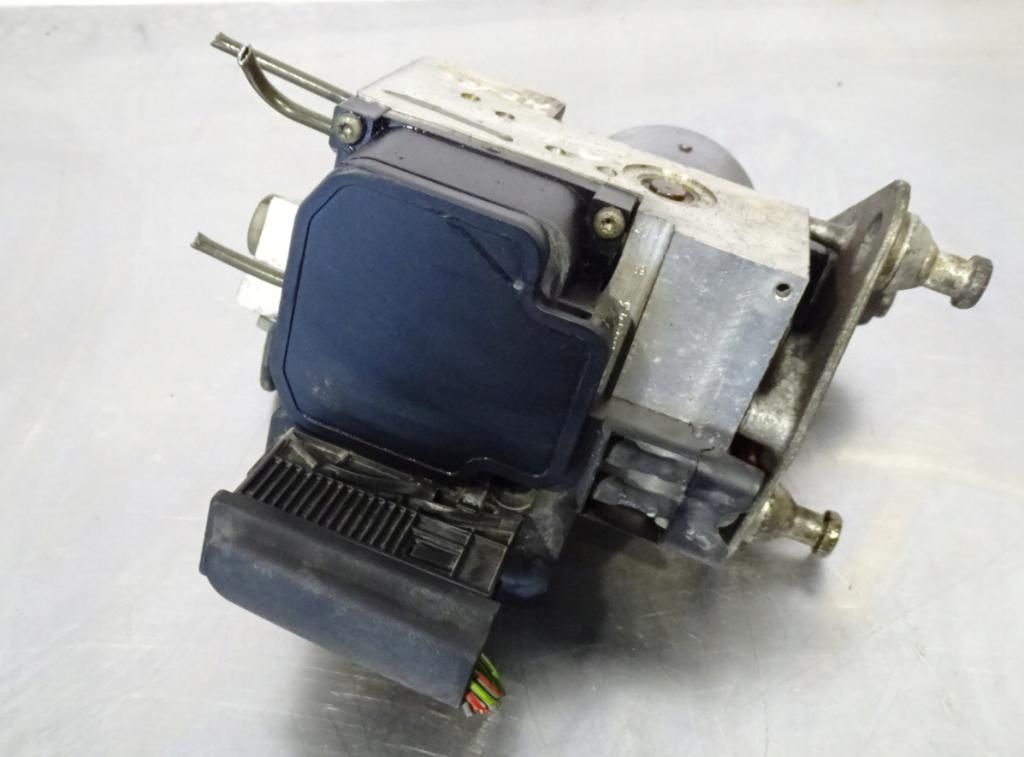 Mercedes A W168 1997-2004 hatchback 1.4 petrol MT 60 kW 1998  Pumpa ABS A0034317412 265202433