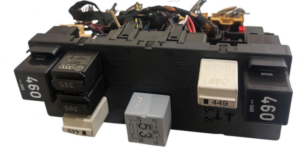 Audi A3 8P 2003-2012 hatchback 1.9 TDI diesel MT 77 kW 2004  Modul komfortu 8P0907279F H43S1201