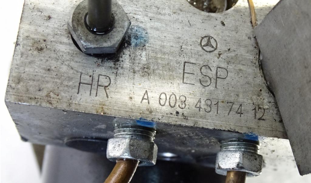 Mercedes A W168 1997-2004 hatchback 1.4 petrol MT 60 kW 1998  Pumpa ABS A0034317412 265202433