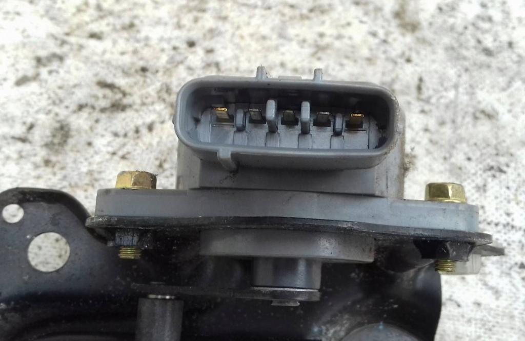 Toyota Avensis I T22 1997-2003 combi 2.0 D4D diesel 81 kW 2000  Potenciometer plynového pedálu 89281-20010