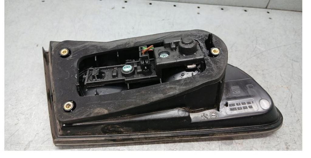 Seat Ibiza III 6L 2002-2008 hatchback 1.2 12v petrol MT 47 kW 2002  Svetlo zadné pravé 6L6945094F ; 6L6945108