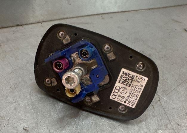 Audi A4 B8 2007-2015 combi 1.8 TFSI petrol MT 88 kW 2009  Anténa 4G0035503b