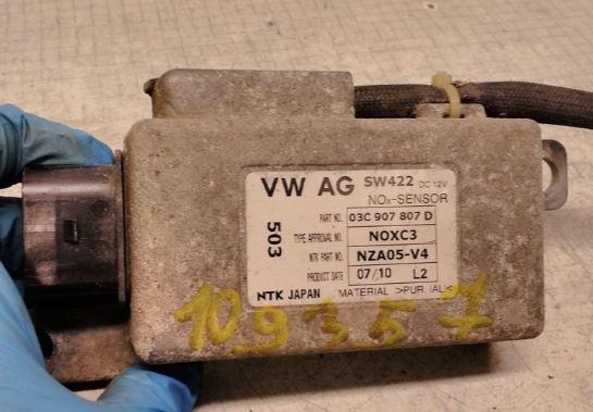 Volkswagen Golf V 2003-2009 hatchback 1.6 FSI petrol MT 85 kW 2003  Lambda sonda 03C907807D