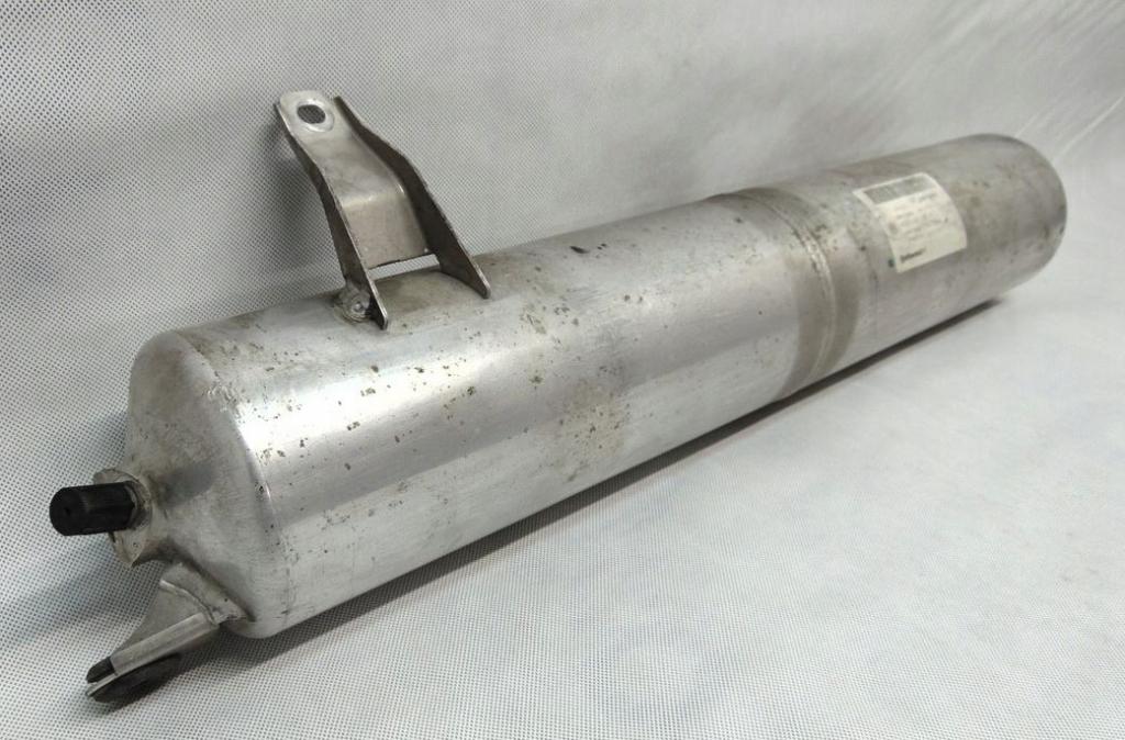 Porsche Cayenne II 2010-2017 hatchback 4.8 T V8 petrol AT 368 kW 2011  Nádrž 7P0616201A