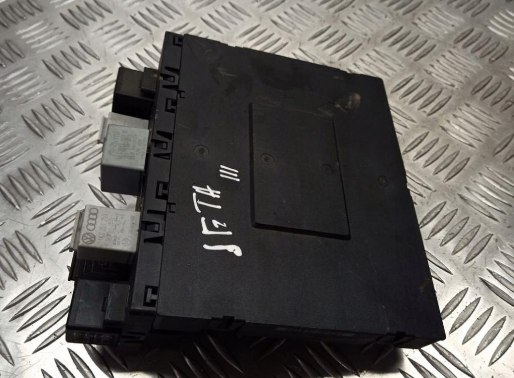 Volkswagen Jetta V 2005-2010 sedan 2.5 petrol AT 125 kW 2008  Modul komfortu 3C0937049E