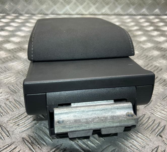 Volkswagen Touran I 2003-2015 minivan Lakťová opierka 1T0864249C 1T0864208