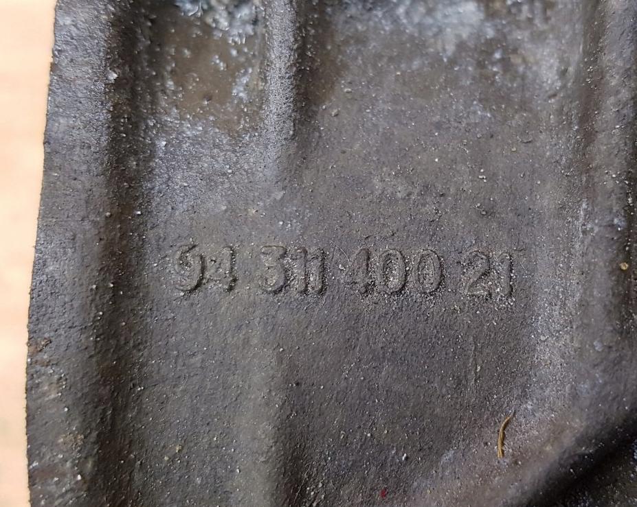 Peugeot 206 hatchback 1.1 petrol MT 44 kW 2000  Vodná pumpa 9431140021