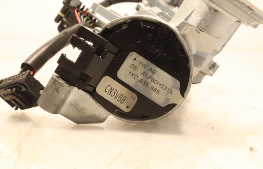 Volkswagen Golf V 2003-2009 hatchback 1.9 TDI diesel MT 77 kW 2004 Spínacia skrinka 1K0935865