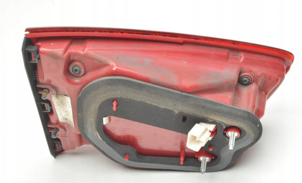 Kia Sportage III 2010-2015 suv 2.0 CRDI diesel AT 135 kW 2011  Svetlo zadné pravé 924063W610